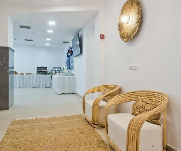 Diana Art Boutique فندق 3*